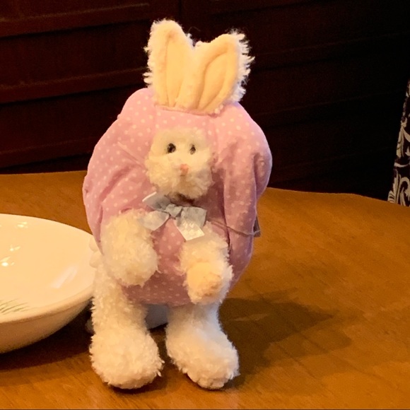Boyds Bear “Hop” Plush Bunny Rabbit Peeker